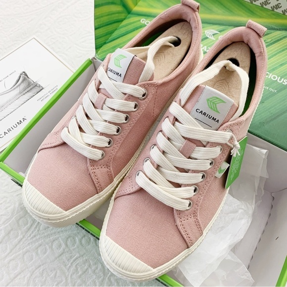 Cariuma OCA Low Canvas Sneaker, Rose (M's 9, W's 10.5) - Picture 1 of 6
